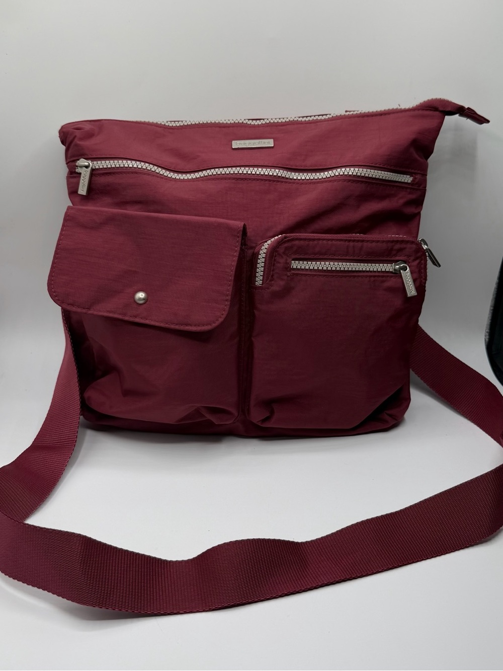 Baggallini Burgundy Crossbody Bag with Multiple Front Pockets, like new!